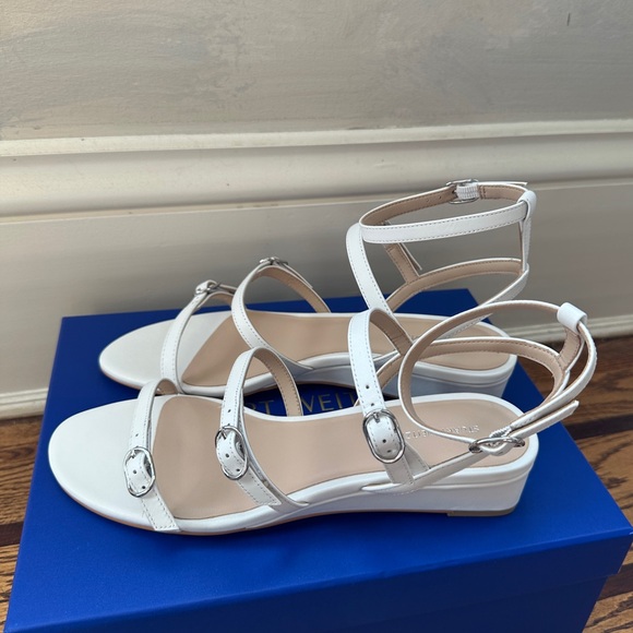 Stuart Weitzman 'Grecian' Buckle Wedge Sandal‎ White Womens 9B - Picture 4 of 8
